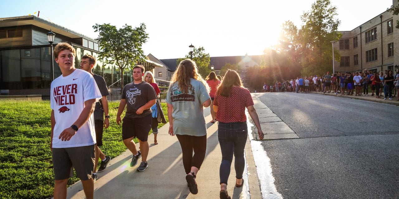 Students get a ‘Taste of Fayetteville’ | Welcome Weeks 2018